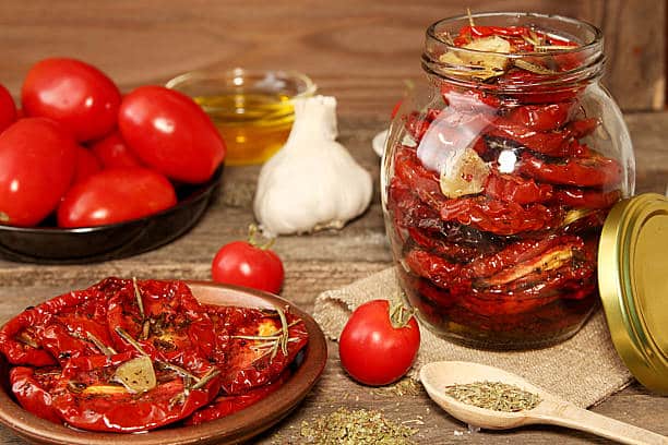 ارزش غذایی گوجه خشک