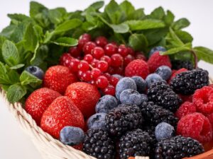 توت ها-میوه‌های مفید برای شیمی درمانی